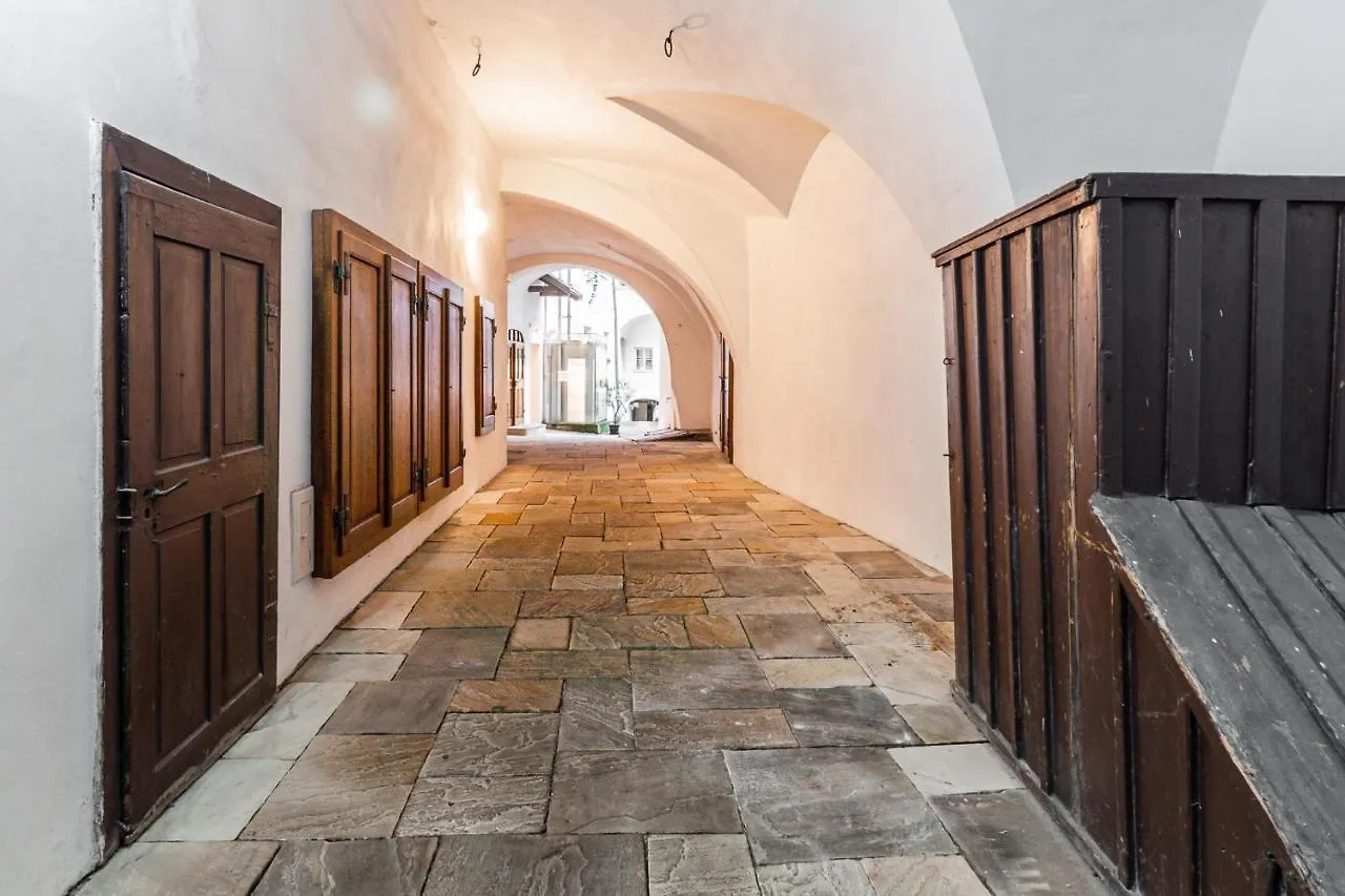 Charming Apartment In Lesser Town プラハ